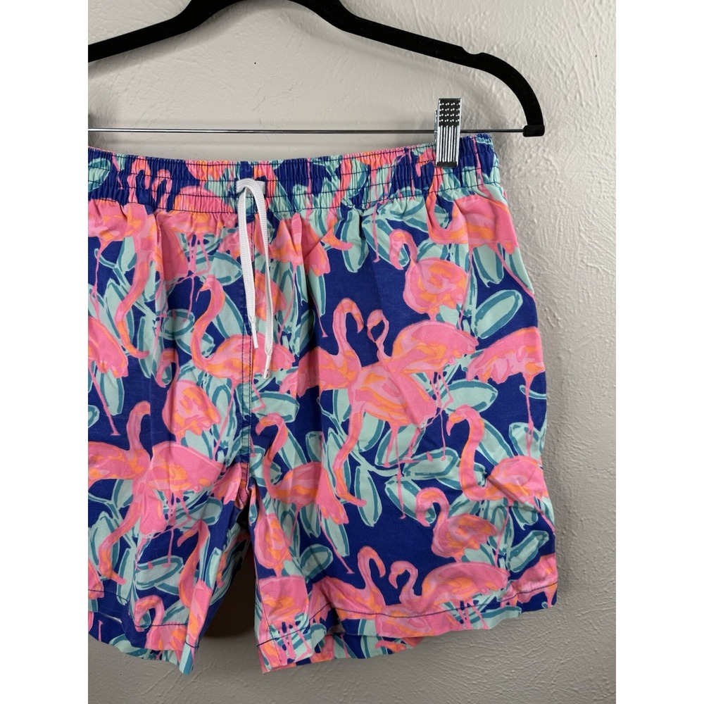 Chubbies Shorts Mens Large Navy Blue Pink Flamingo Swim Casual 5" Inseam Trunks - Picture 3 of 9